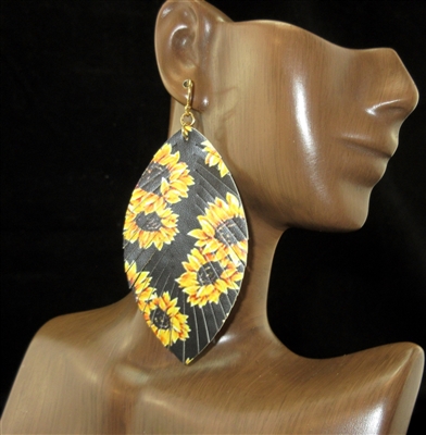 GE2197 SUNFLOWER FAN LEATHER EARRINGS