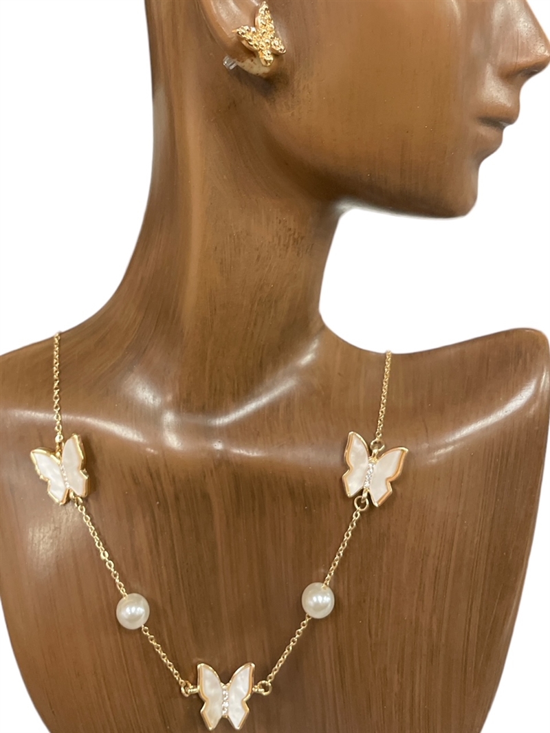 GNE1190 BUTTERFLY NECKLACE AND EARRING SET WITH PEARLS