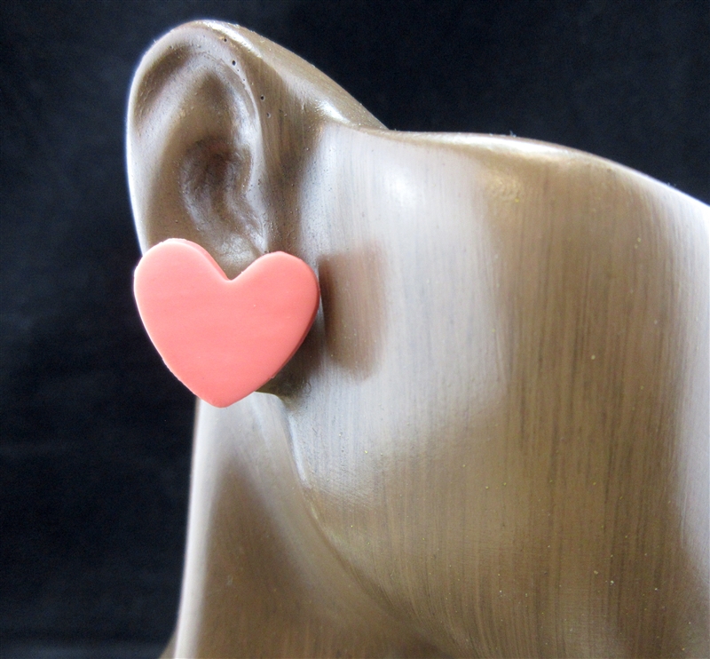 HE1230 SMALL HEART STUD EARRINGS