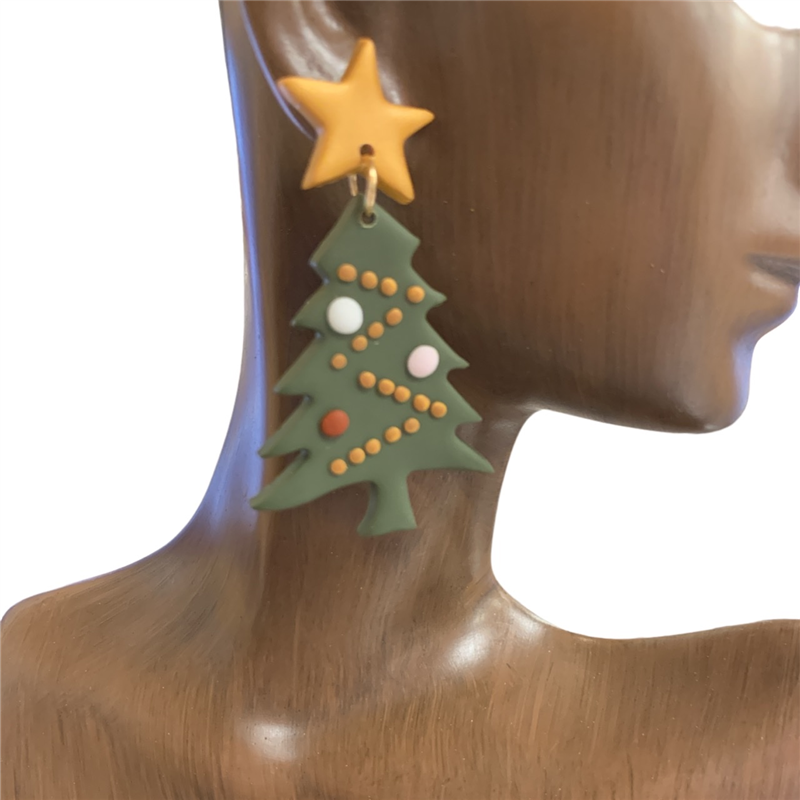 HE1325-1 GOLD GREEN CHRISTMAS TREE CLAY EARRINGS