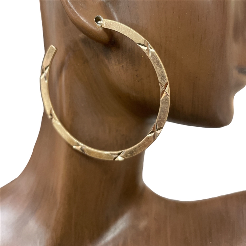 HE2546 HAMMERED LARGE HOOP EARRINGS