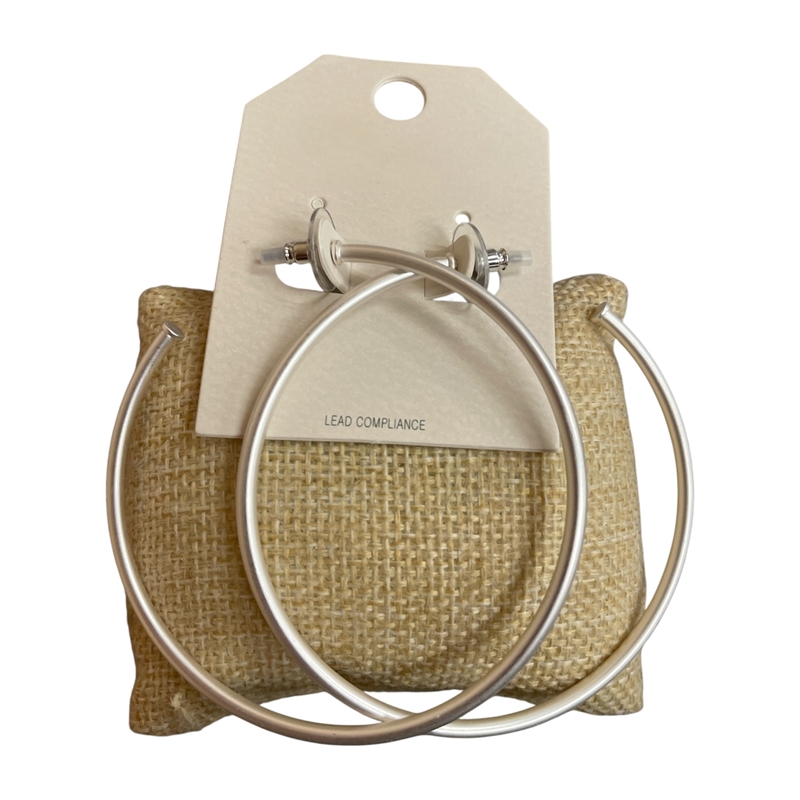 HE3516 LARGE SUEDE HOOP EARRINGS