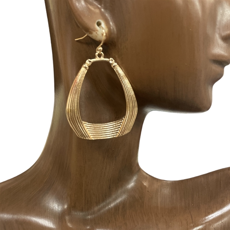 HE3794 TEXTURE HOOP EARRINGS