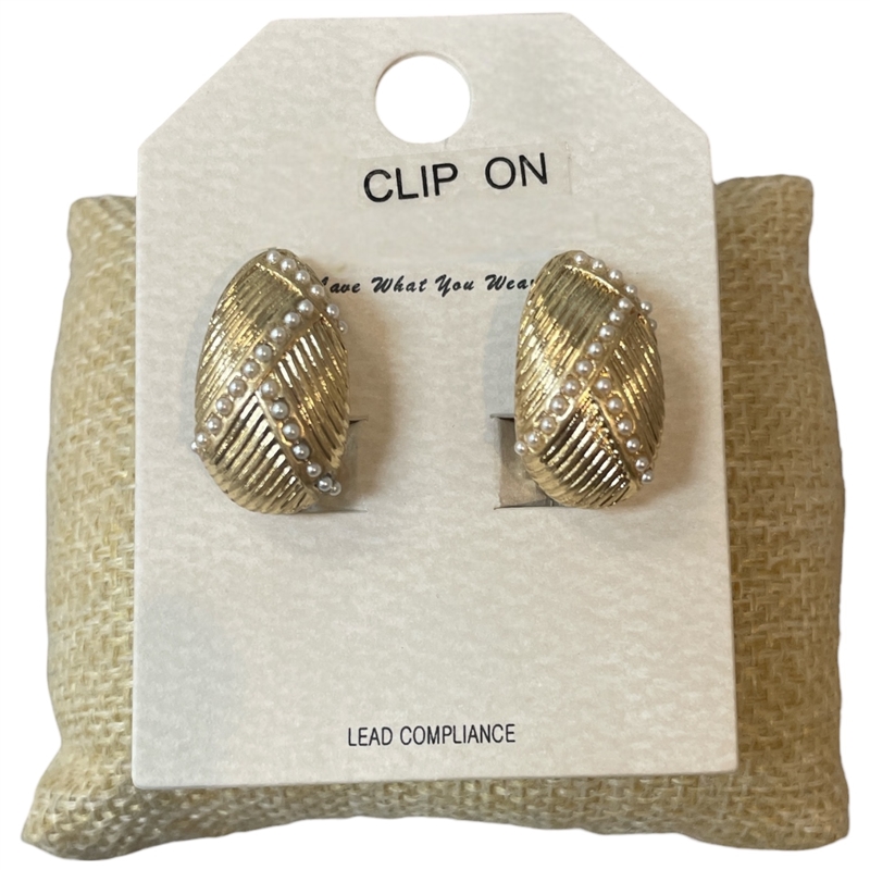 HE4389P GOLD PEARL PATTERN OVAL CLIP ON EARRINGS