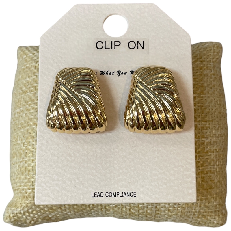 HE4390 PATTERN TRAPEZOID CLIP ON EARRINGS
