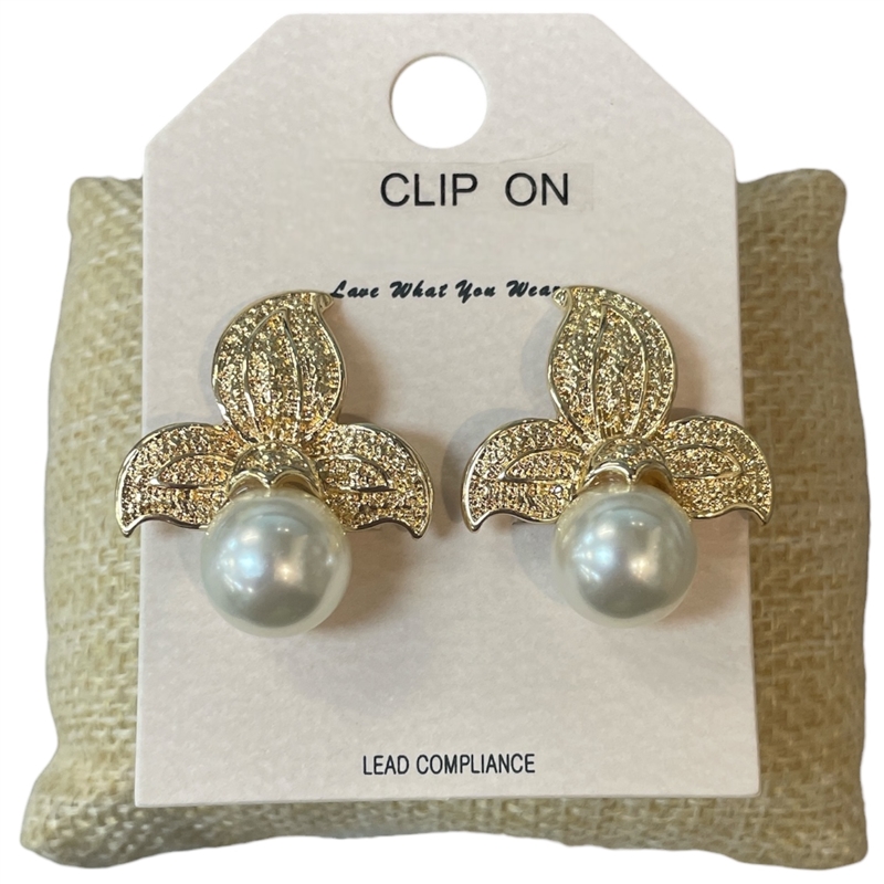 HE4393 PEARL DROP RHINESTONE FLOWER CLIP ON EARRINGS