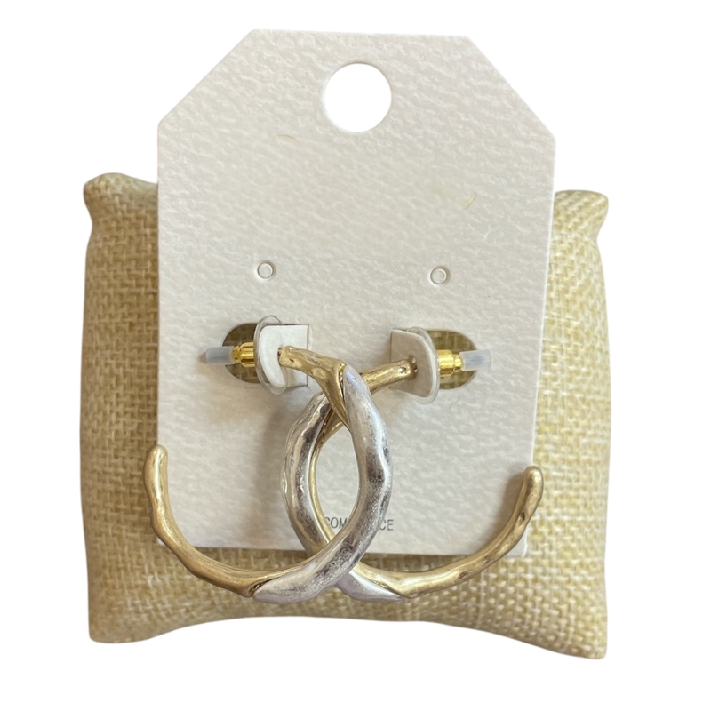 HE4433 HAMMERED OPEN HOOP