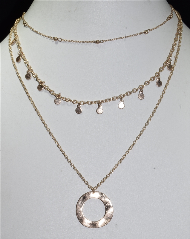 HN4377 CHAIN HAMMERED CIRCLE NECKLACE