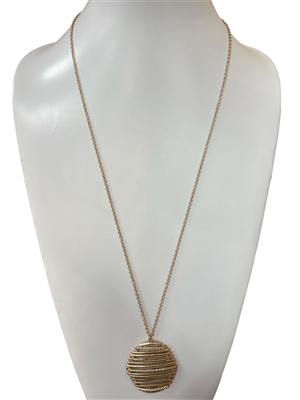 HN4849 HAMMERED CIRCLE LINE LONG NECKLACE