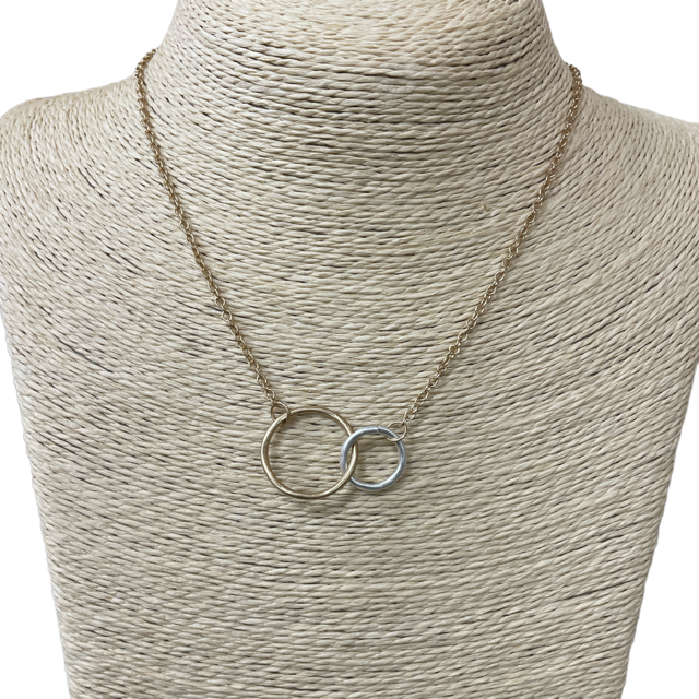 HN4909 TWO TONE CIRCLE SHORT NECKLACE