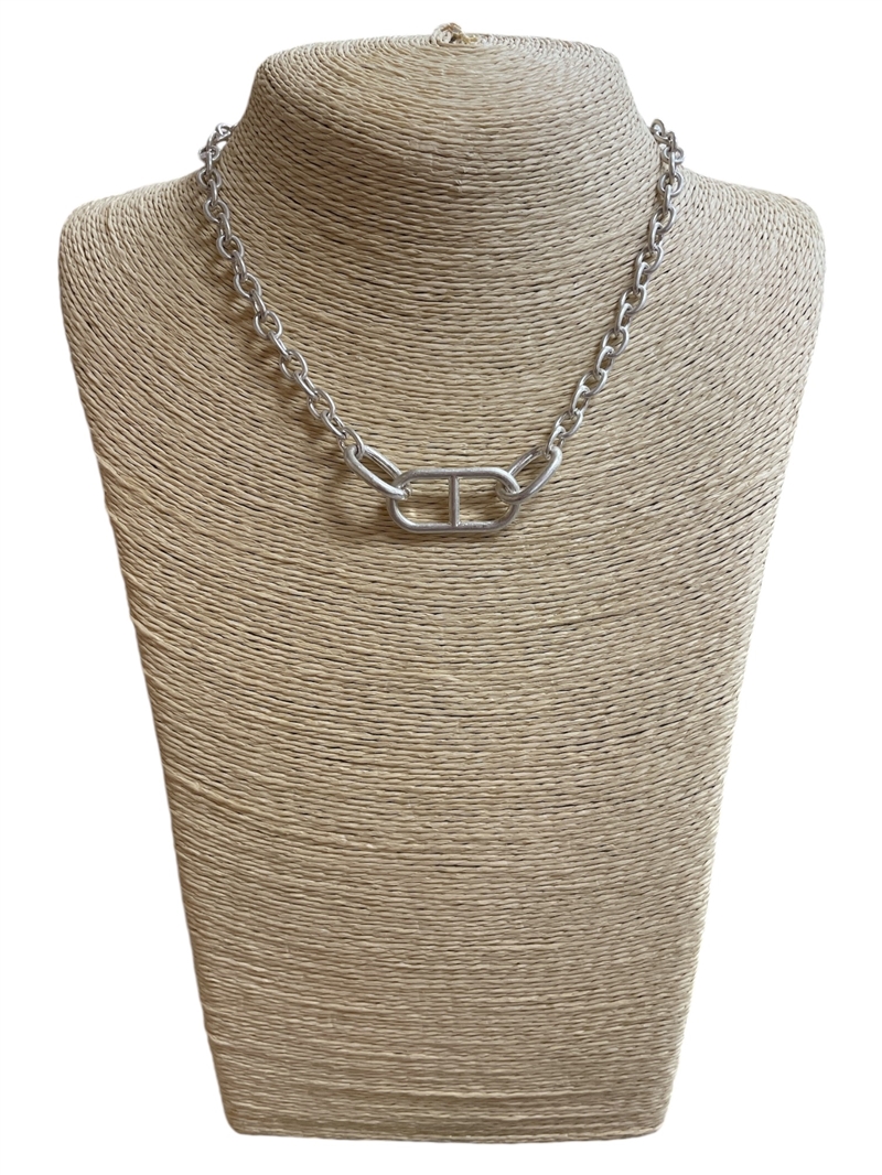 HN5113  LINK CHAIN SHORT NECKLACE