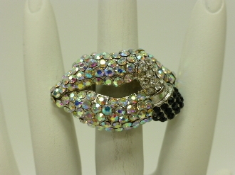 HR216 RHINESTONE LIP STRETCH RING