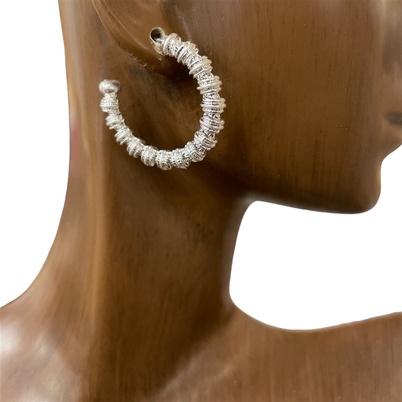 IE1239 TEXTURE SMALL SIZE HOOP EARRINGS