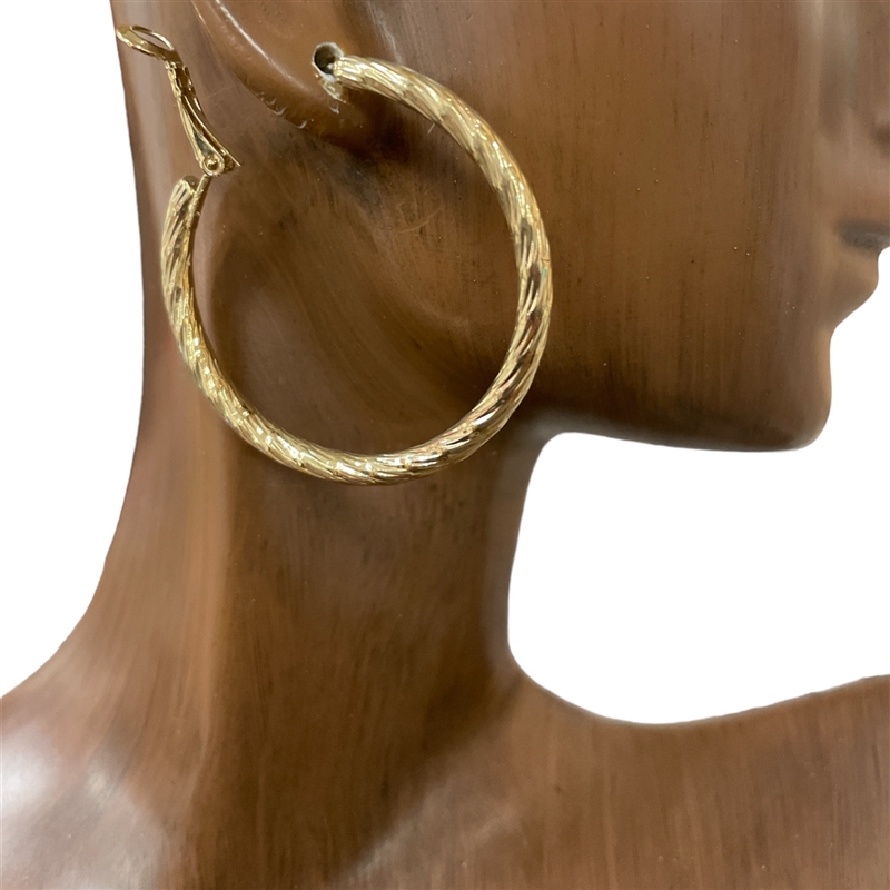 IE1519 TEXTURE MEDIUM SIZE HOOP EARRINGS