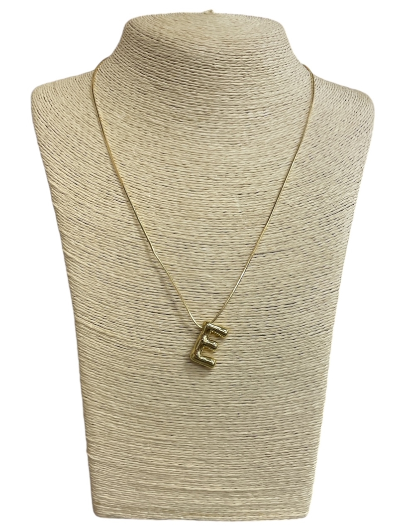IN4E "E" SHINY NECKLACE PENDANT
