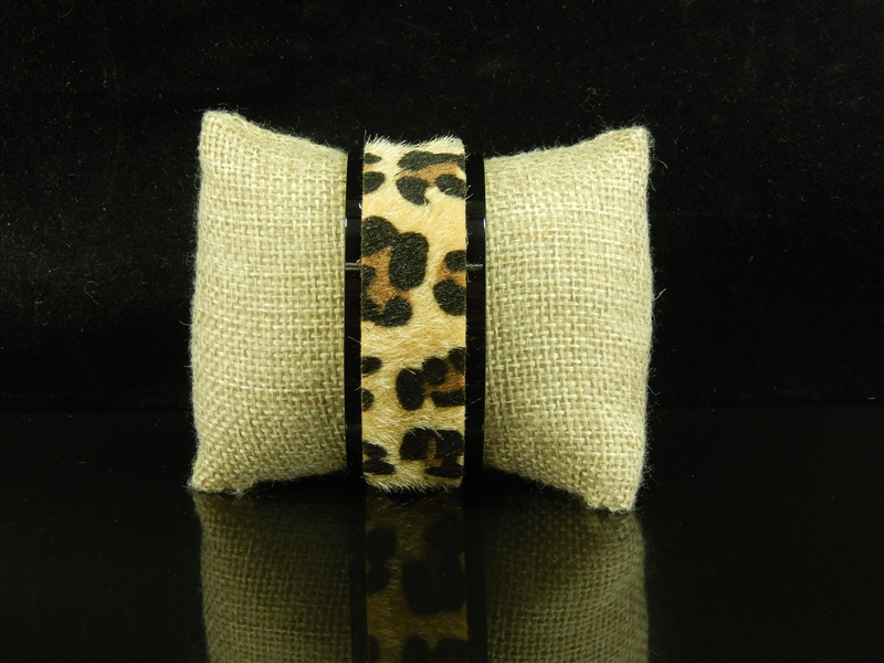 METAL CHEETAH CUFF