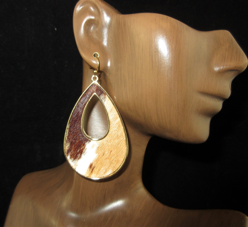 JCE4574 GOLD ANTIQUE HAIR ON HIDE TEARDROP DANGLE EARRINGS