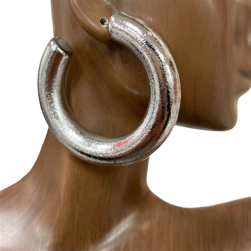 KE8539 CHUNKY LIGHTWEIGHT MEDIUM HOOP EARRINGS