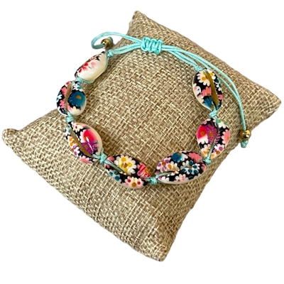 MB7898  FLORAL SHELL IN FABRIC ADJUSTABLE  BRACELET