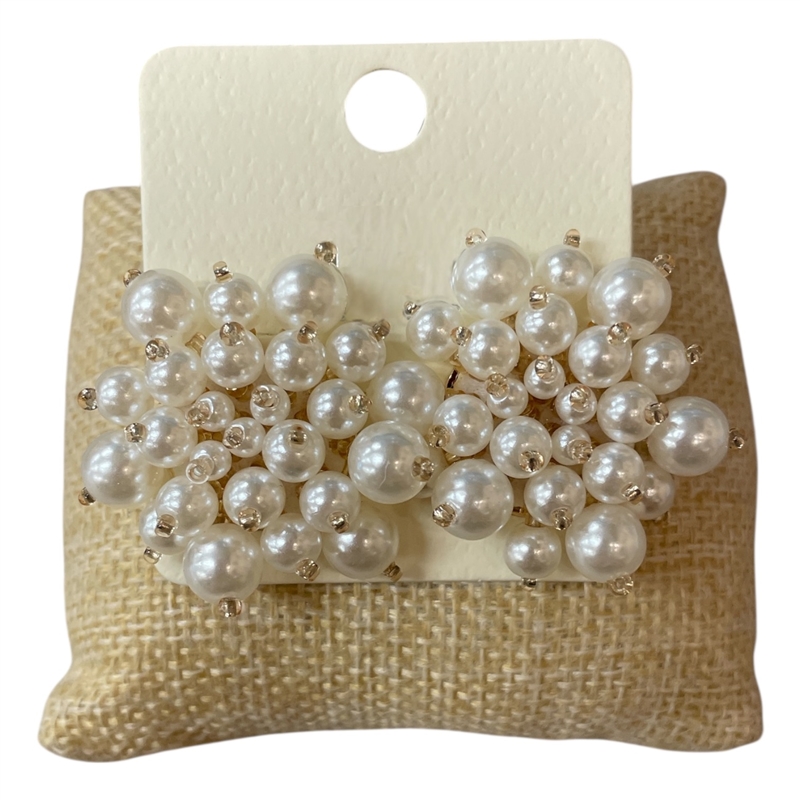 ME11036  FLOWER PEARL STUD  EARRINGS