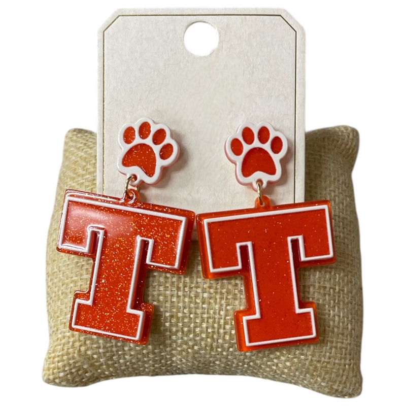 ME20842 "T" ORANGE AND WHITE ACRYLIC POST EARRINGS