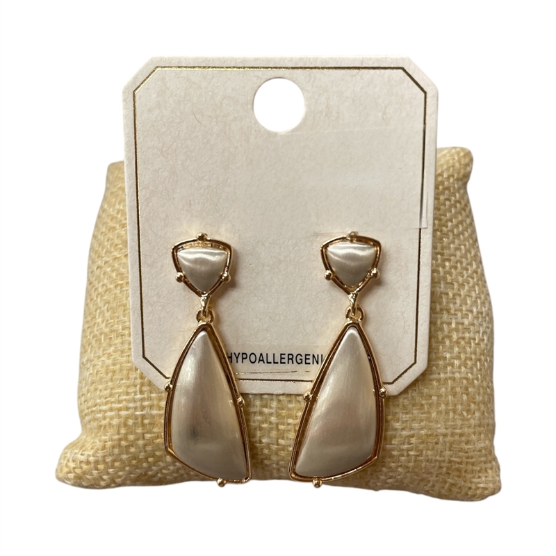 ME21412 MATTE TWO TONE ABSTRACT POST EARRINGS