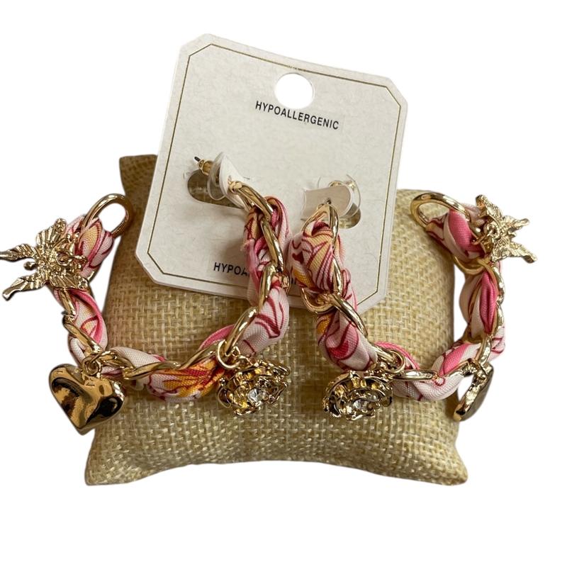 ME21617P HEARTS  & PINK FABRIC CHAIN HOOPS EARRINGS