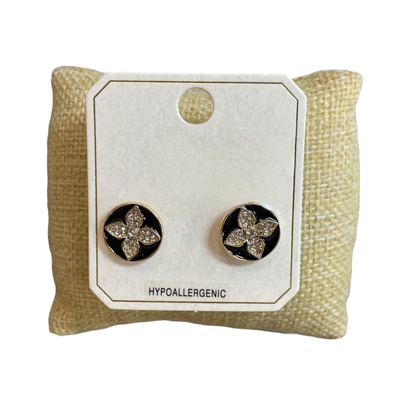 ME21753  RHINESTONE BLACK CLOVER STUD EARRING