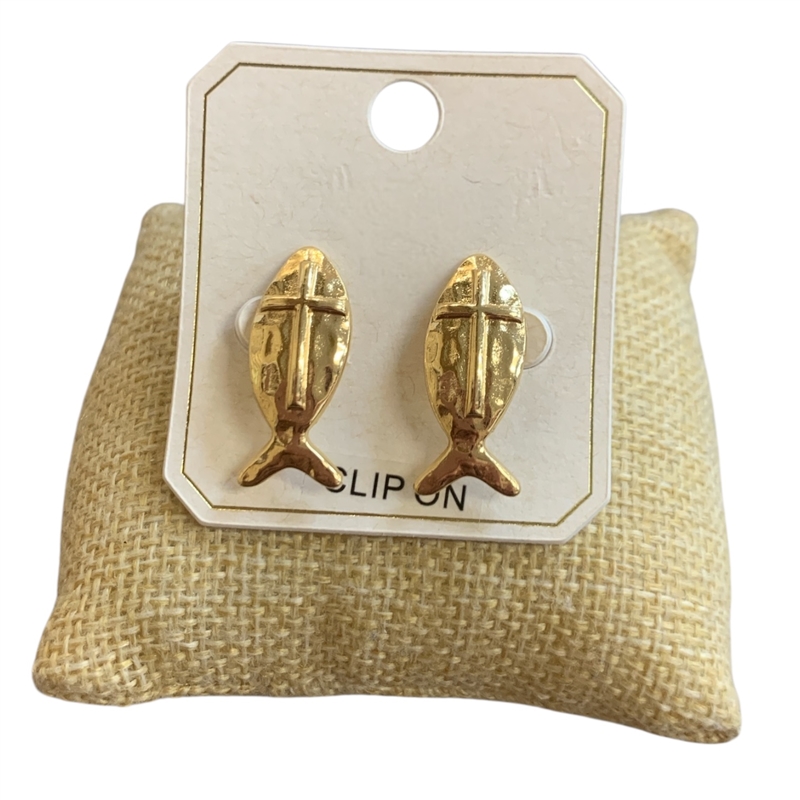 ME21906 FISH CROSS IN CENTER CLIP ON EARRINGS