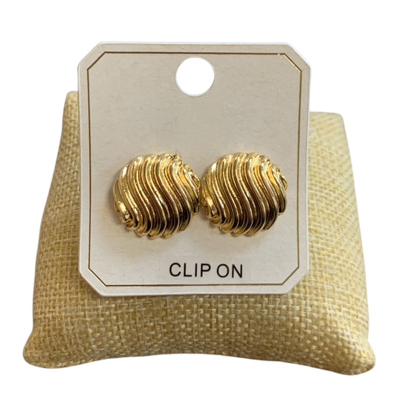 ME21910 ROUND WAVY CLIP ON EARRINGS