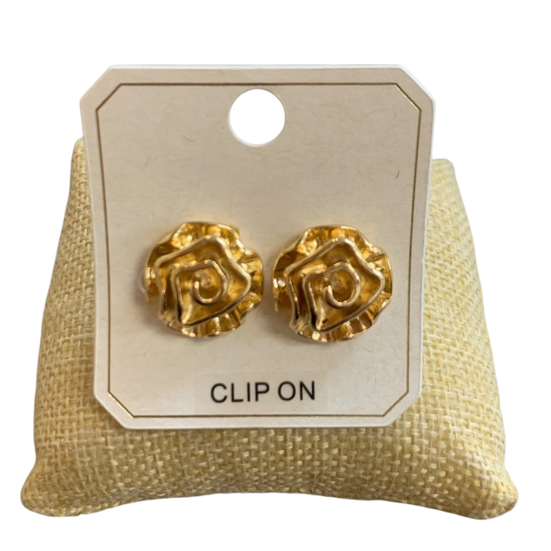 ME21912 HAMMERED ROSE CLIP ON EARRINGS