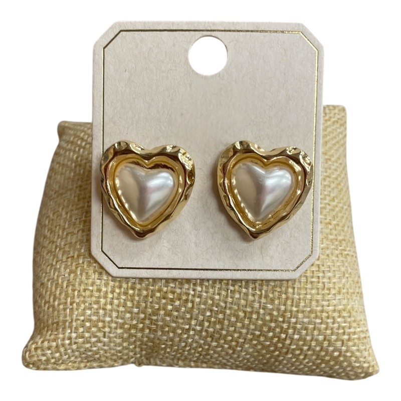 ME60154  GOLD  PEARL HEART  EARRINGS