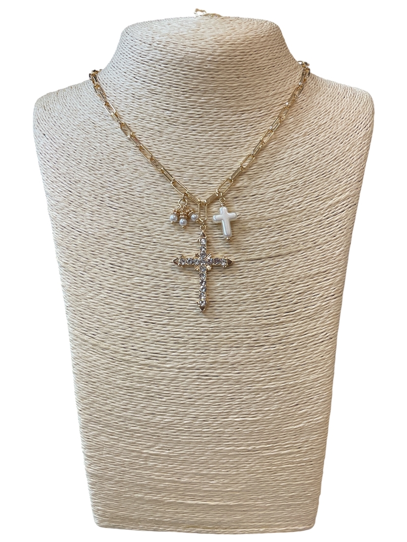 MN1513 GOLD RHINESTONE CROSS & PEARL CHARM NECKLACE