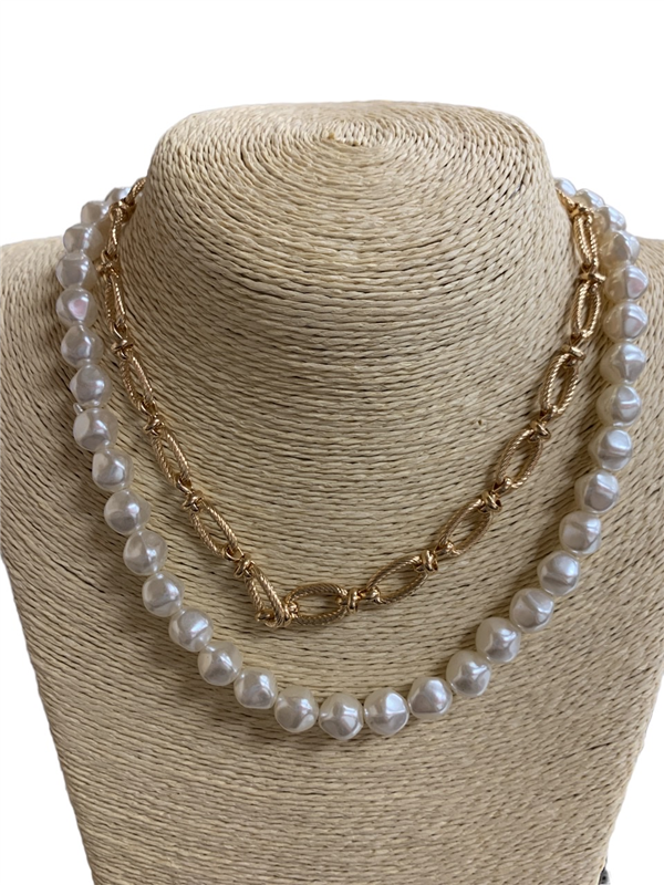 MN4239 CHAIN WITH PEARL SET NECKLACE