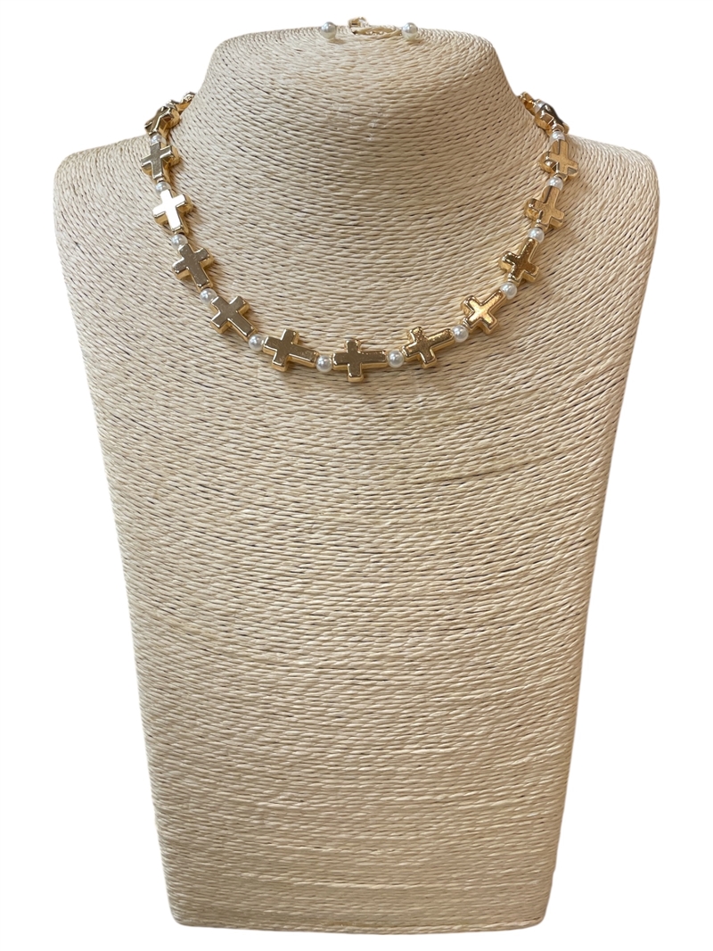 MN90099 PEARL BEADED CROSS SHORT NECKLACE SET