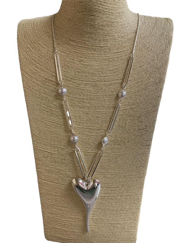 N013427    PEARL /HEART SILVER  NECKLACE