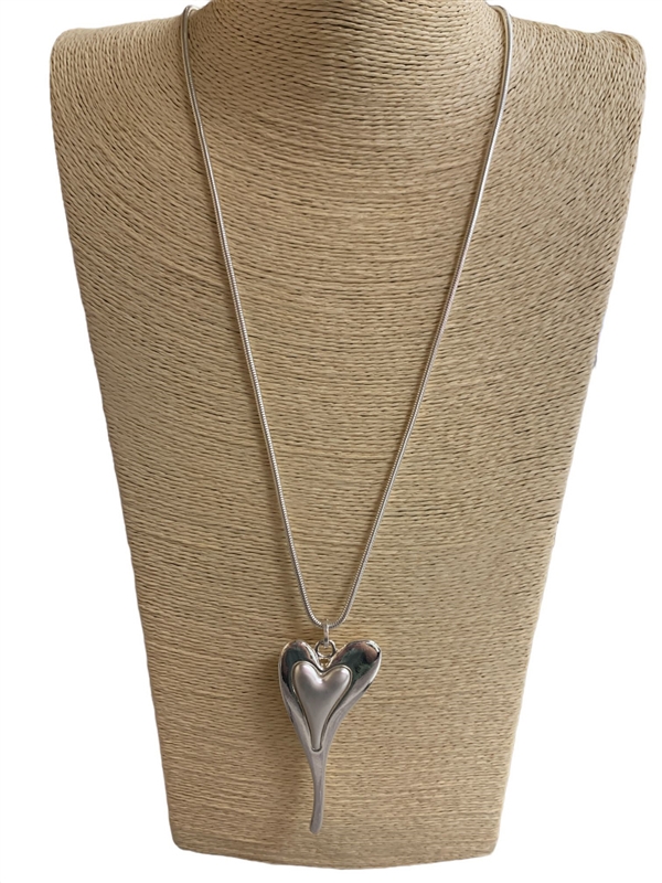 N013406-1 SILVER HEART NECKLACE