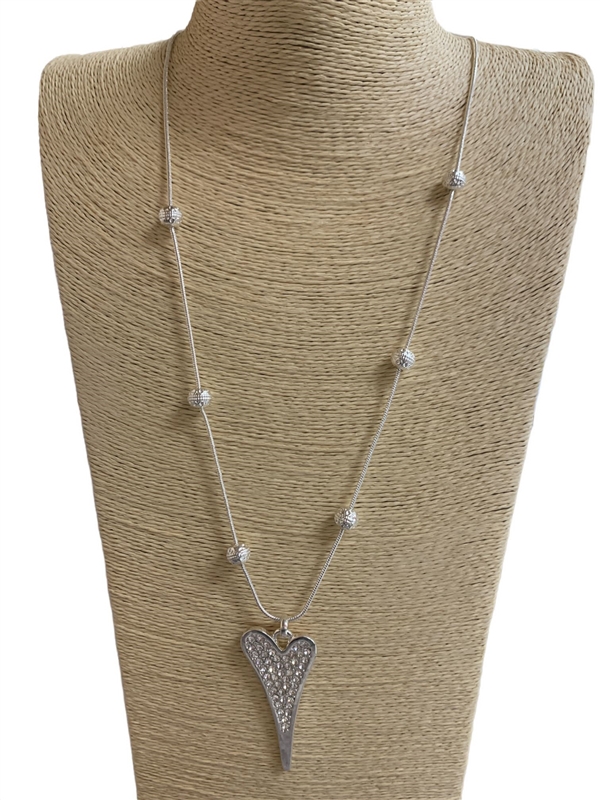 N013429 SILVER HEART RHINESTONE  NECKLACE