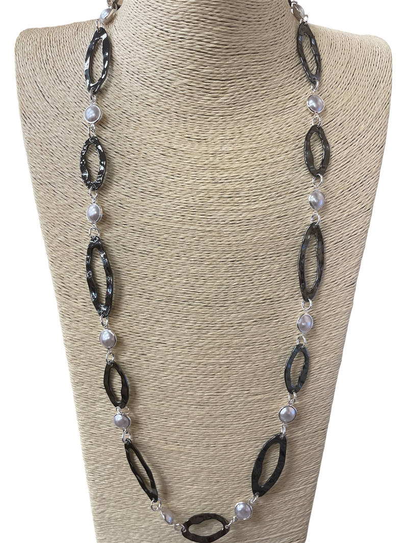 N013509  BLACK CHAIN & PEARL  NECKLACE