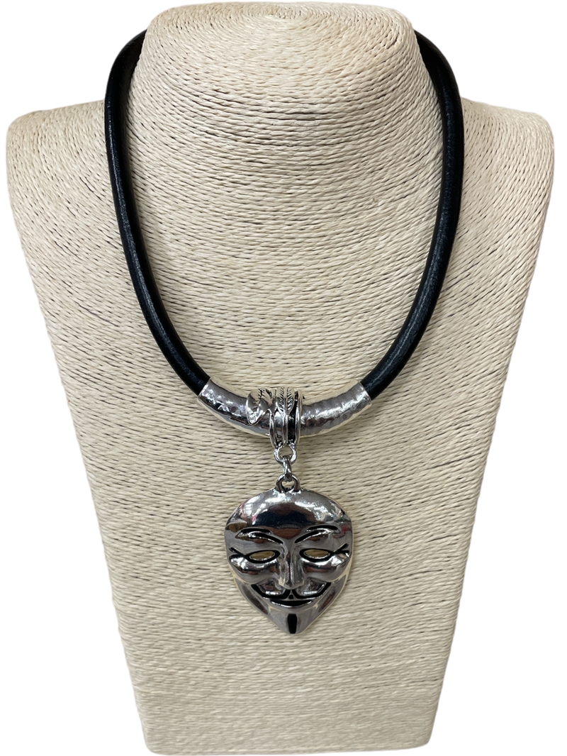 N013765 SILVER FACE MAGNETIC SHORT NECKLACE