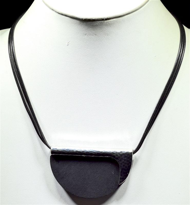 N18653 WOODEN/LEATHER NECKLACE