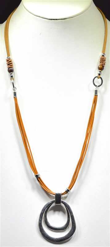 N20308 LEATHER/HAMMERED NECKLACE