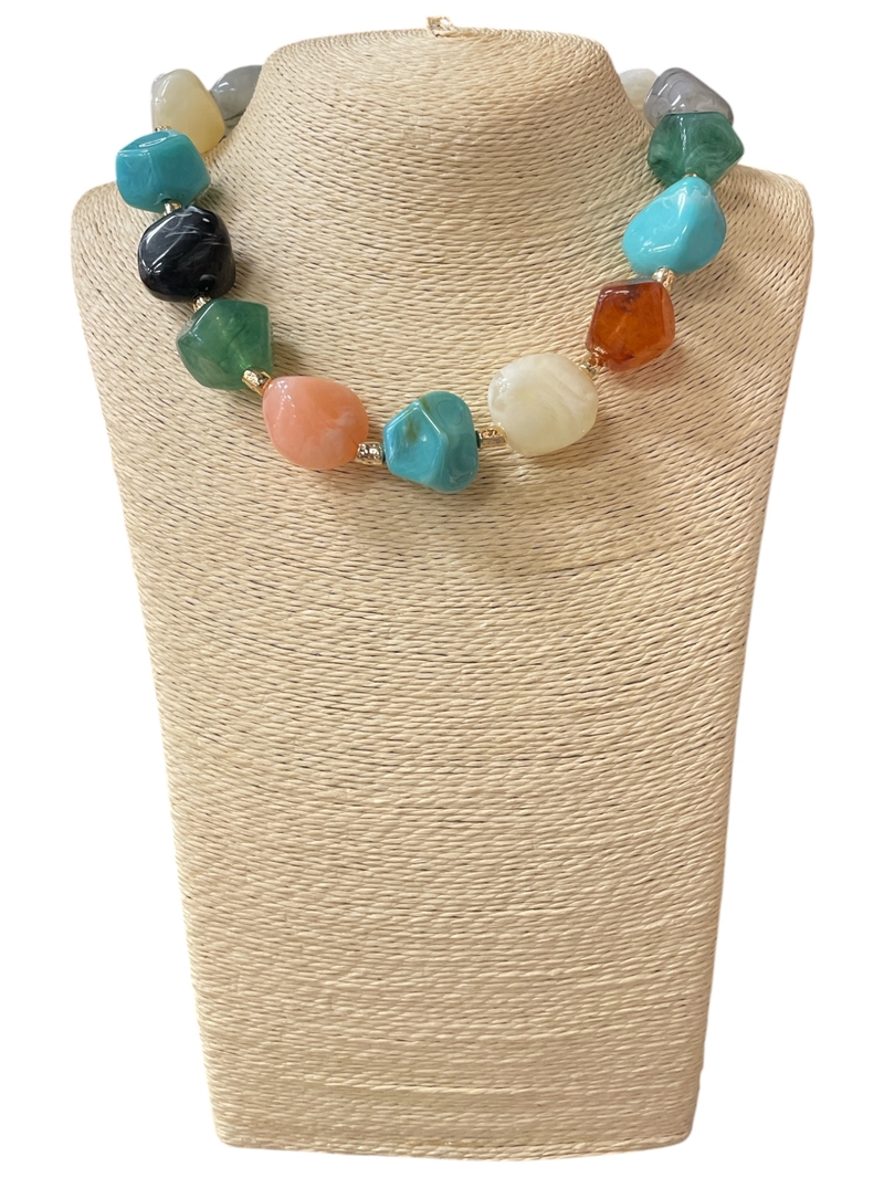 NLN7928 MULTI COLOR ACRYLIC SHORT NECKLACE