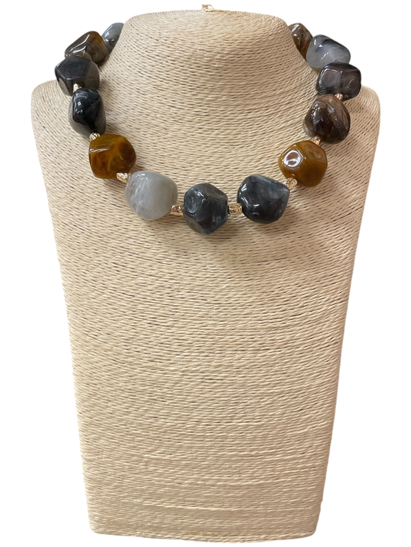 NLN7982BR BROWN MULTI ACRYLIC SHORT NECKLACE