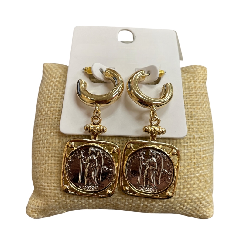 NNE4836 SQUARE COIN EARRINGS