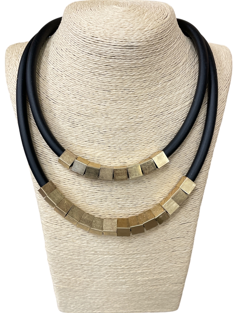 NP0068  MATTE GOLD SQUARE SILICONE CORD SHORT NECKLACE