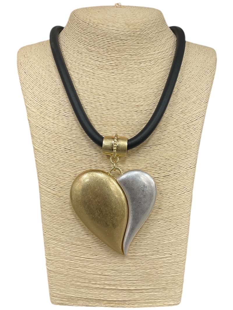 NP0196 HAMMERED MATTE TWO TONE HEART SHORT NECKLACE