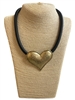 NPO221  HAMMERED HEART SHORT NECKLACE