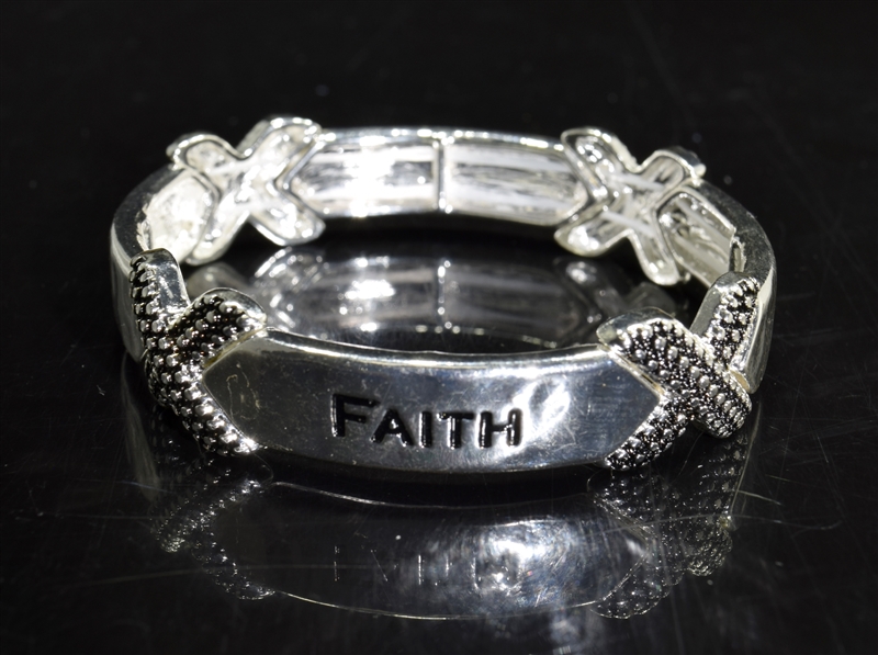 OB08461 "FAITH" HAMMERED SILVER BRACELET