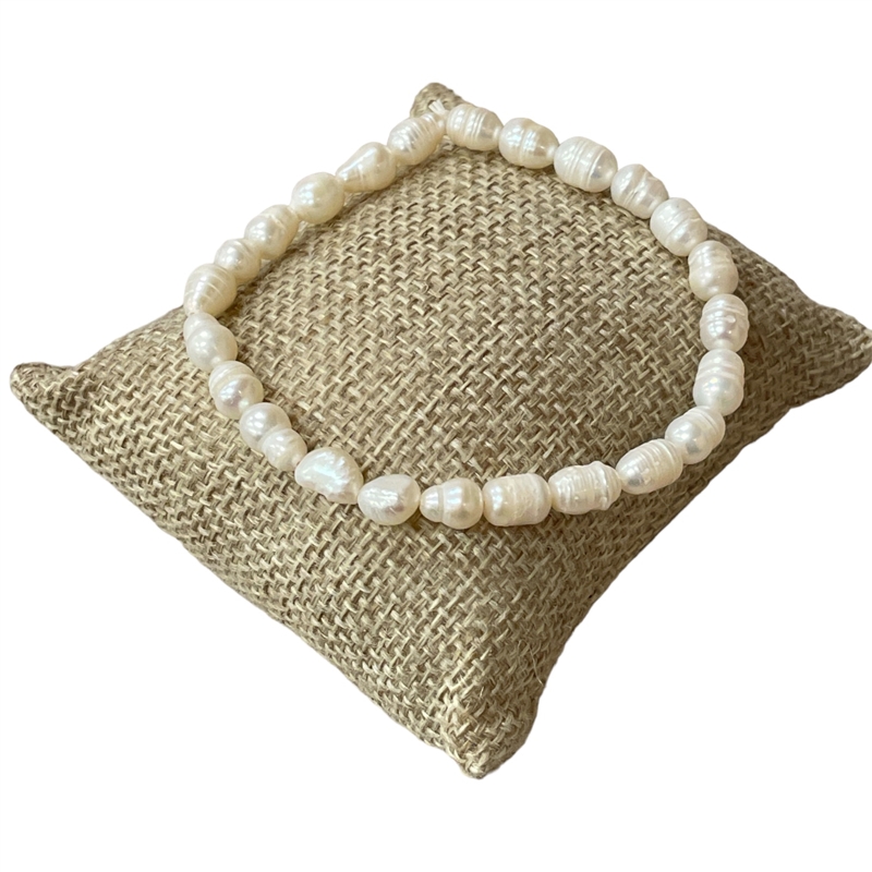 P708 CREAM FRESHWATER PEARL BRACELET